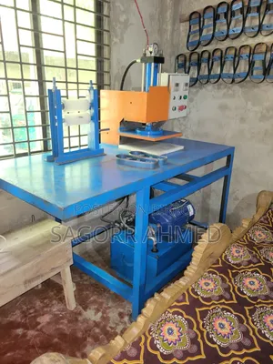 জুতা বানানোর মেশিন