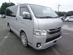 Toyota HiAce 2021 Silver