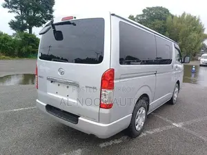 Toyota HiAce 2021 Silver