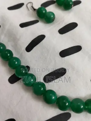 গ্রিন জেড বিডেড নেকলেস অ্যান্ড ইয়ারিং সেট