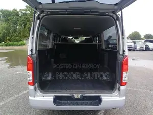 Toyota HiAce 2021 Silver