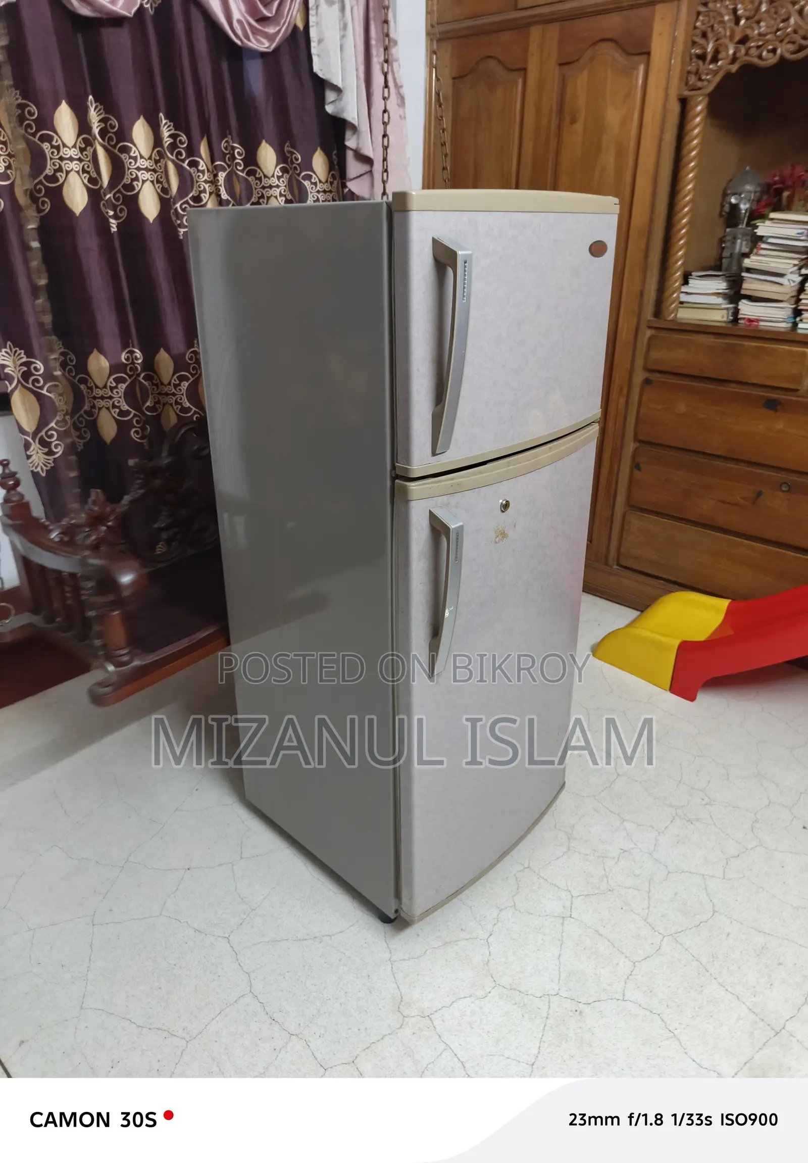Singer Fridge