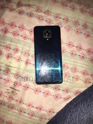 রিয়েলমি ১০ ১২৮ জিবি নীল