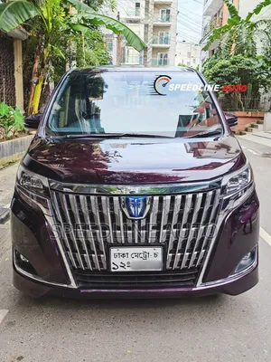 টয়োটা এস্কোয়ায়ার ২০১৮ মারুন