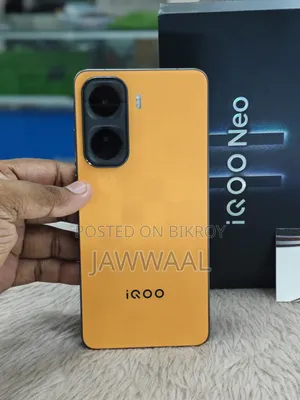 Vivo iQOO Neo11 256 GB Yellow