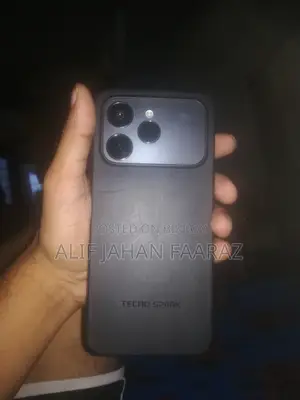 নতুন টেকনো স্পার্ক ৪০ ২৫৬ জিবি ব্ল্যাক