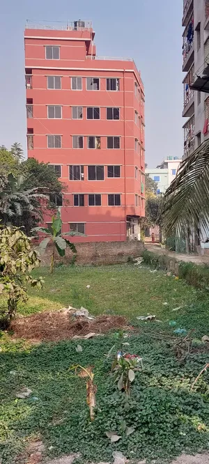 কেরানীগঞ্জের ইজান মঞ্জিলে সাজানো ৪ বেডরুমের বাসা বিক্রয়ের জন্য