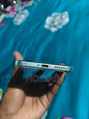 নতুন শাওমি সিভি ৫ প্রো ২৫৬ জিবি সাদা