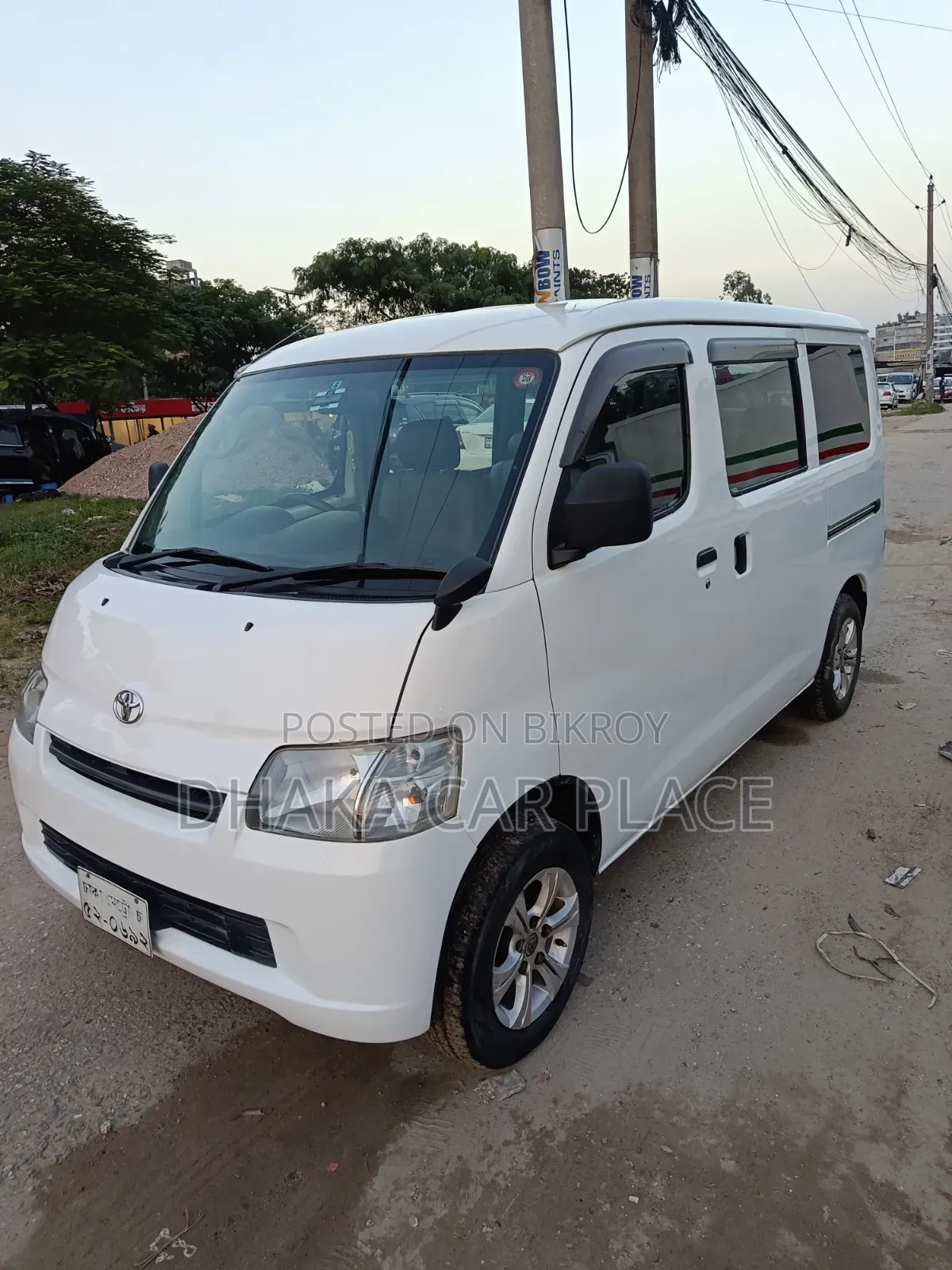 Toyota Noah 2011 White