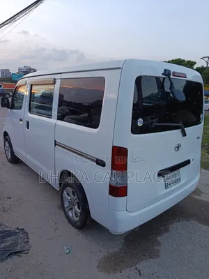 Toyota Noah 2011 White