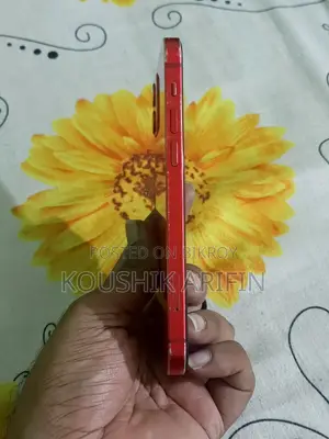 Apple iPhone 12 64 GB Red