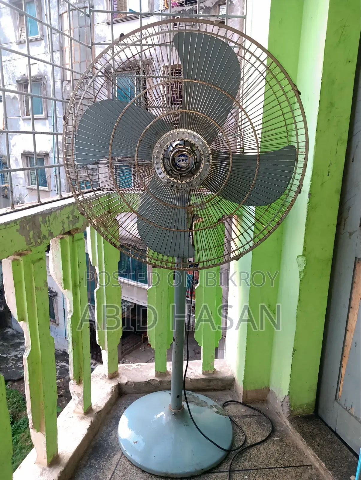 বিকிரியার জন্য জিএফসি ২৪ ইঞ্চি পেডেস্টাল স্ট্যান্ড ফ্যান