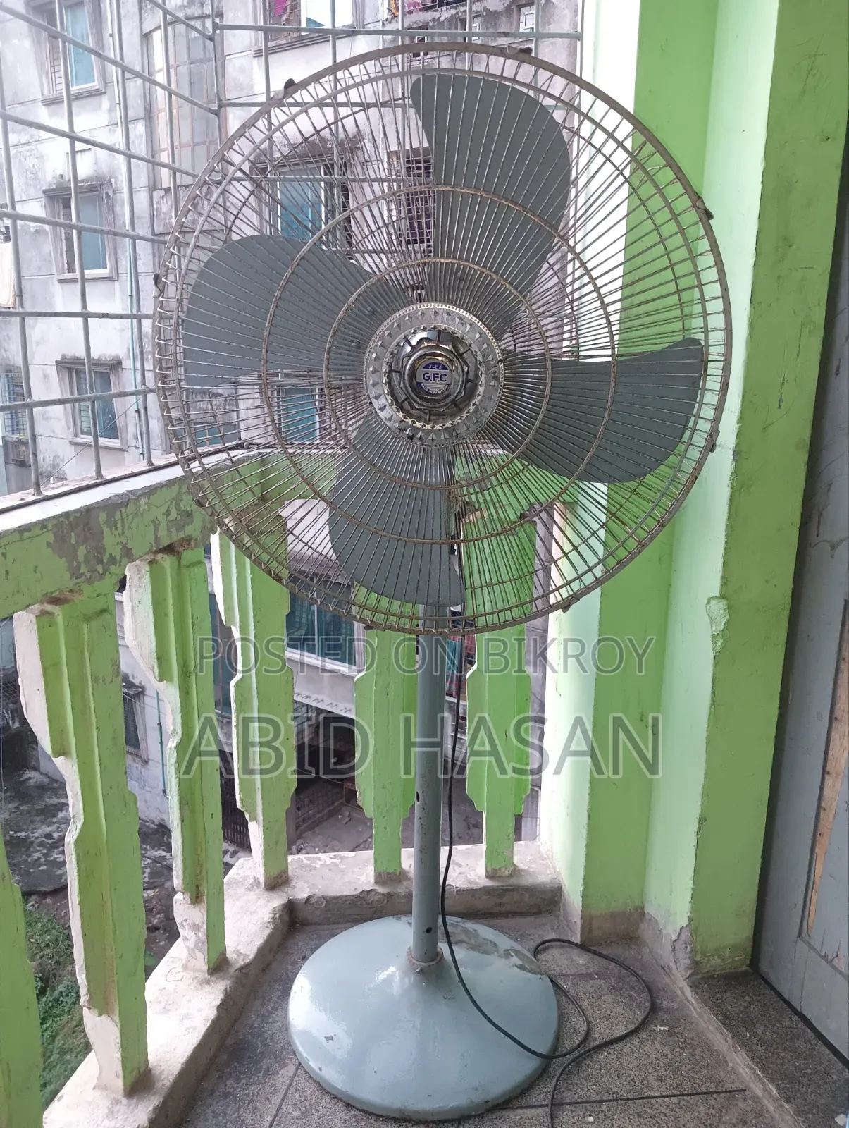 বিকிரியার জন্য জিএফসি ২৪ ইঞ্চি পেডেস্টাল স্ট্যান্ড ফ্যান
