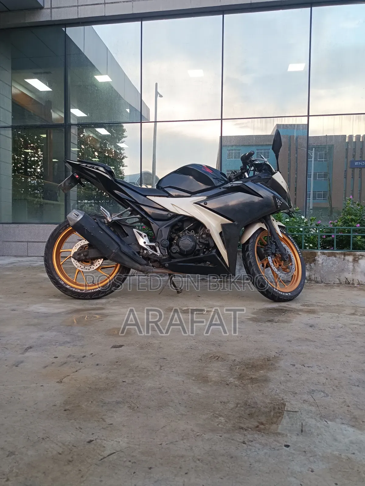 Honda CBR 2016