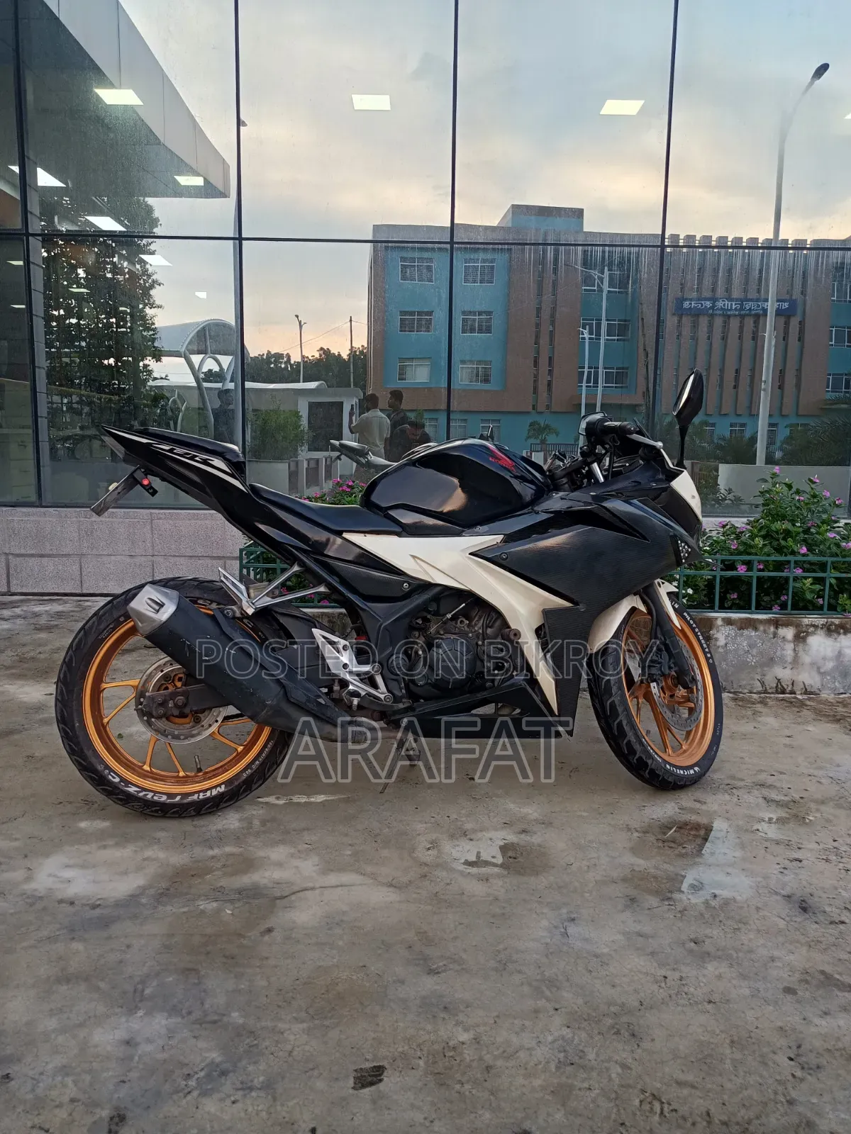 Honda CBR 2016