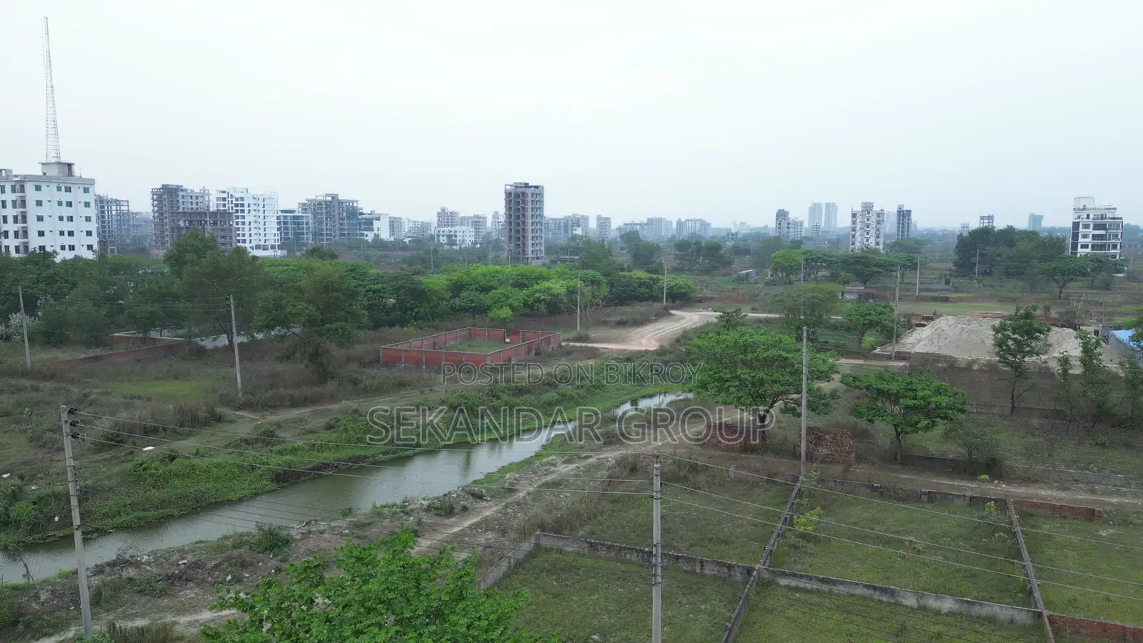 দক্ষিণমুখী ৩ কাঠা প্লট @ব্লক-পি, বসুন্ধরা আর/এ