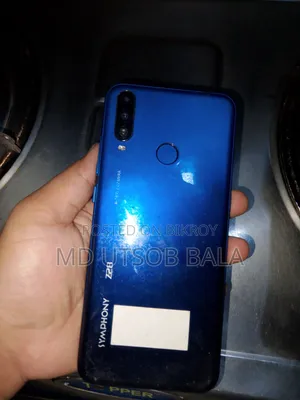 Symphony Z28 32 GB Blue