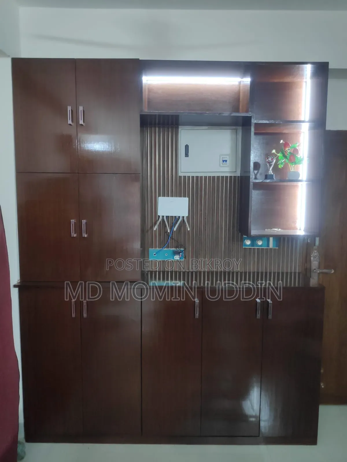গোল্ডেন প্যালেস, বাড্ডায় আসবাবপত্রসহ ৪ বেডরুমের অ্যাপার্টমেন্ট বিক্রয়