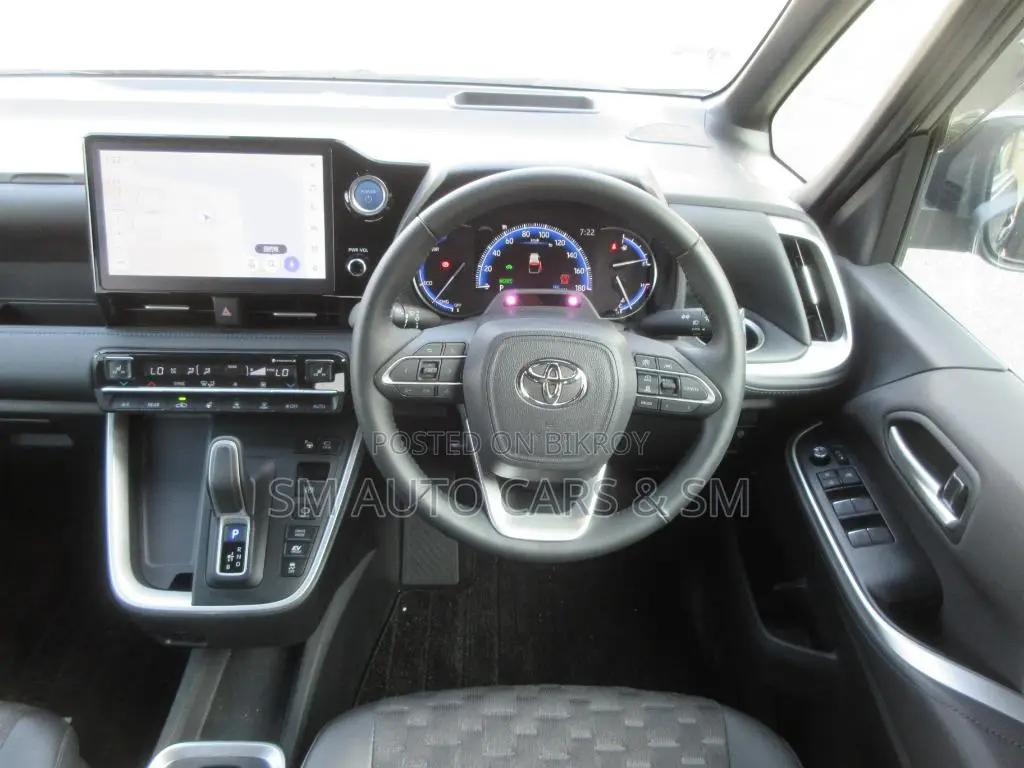 Toyota Voxy Hybrid S-Z 2WD 7-Seater 2023 Black