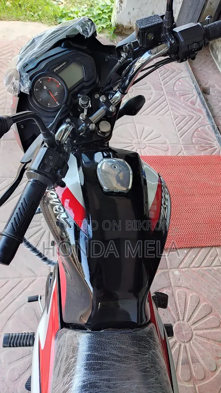 Bajaj Discover 125 2024 Black