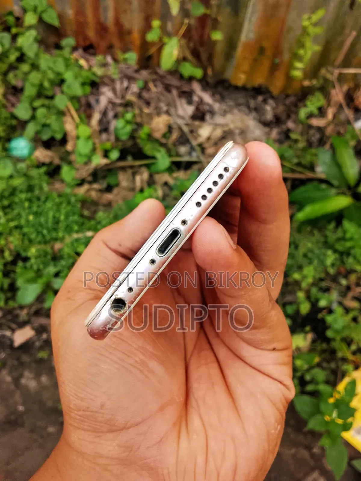 অ্যাপল আইফোন ৬এস ৬৪ জিবি রোজ গোল্ড