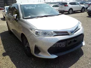 Toyota Corolla Fielder 1.5 Hybrid Front-Wheel Drive 2021 Silver