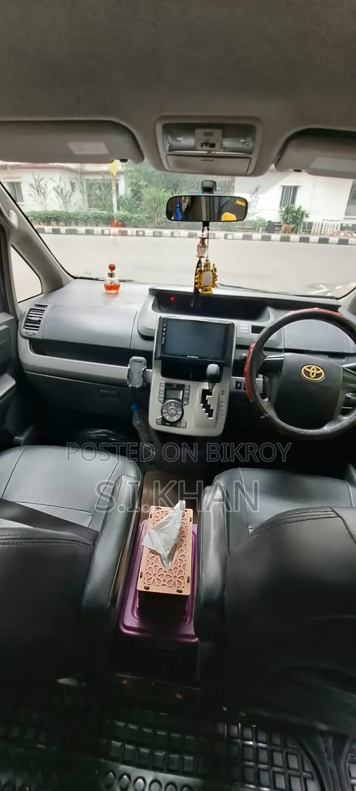 Toyota Voxy X 2WD 8-Seater 2007 Blue