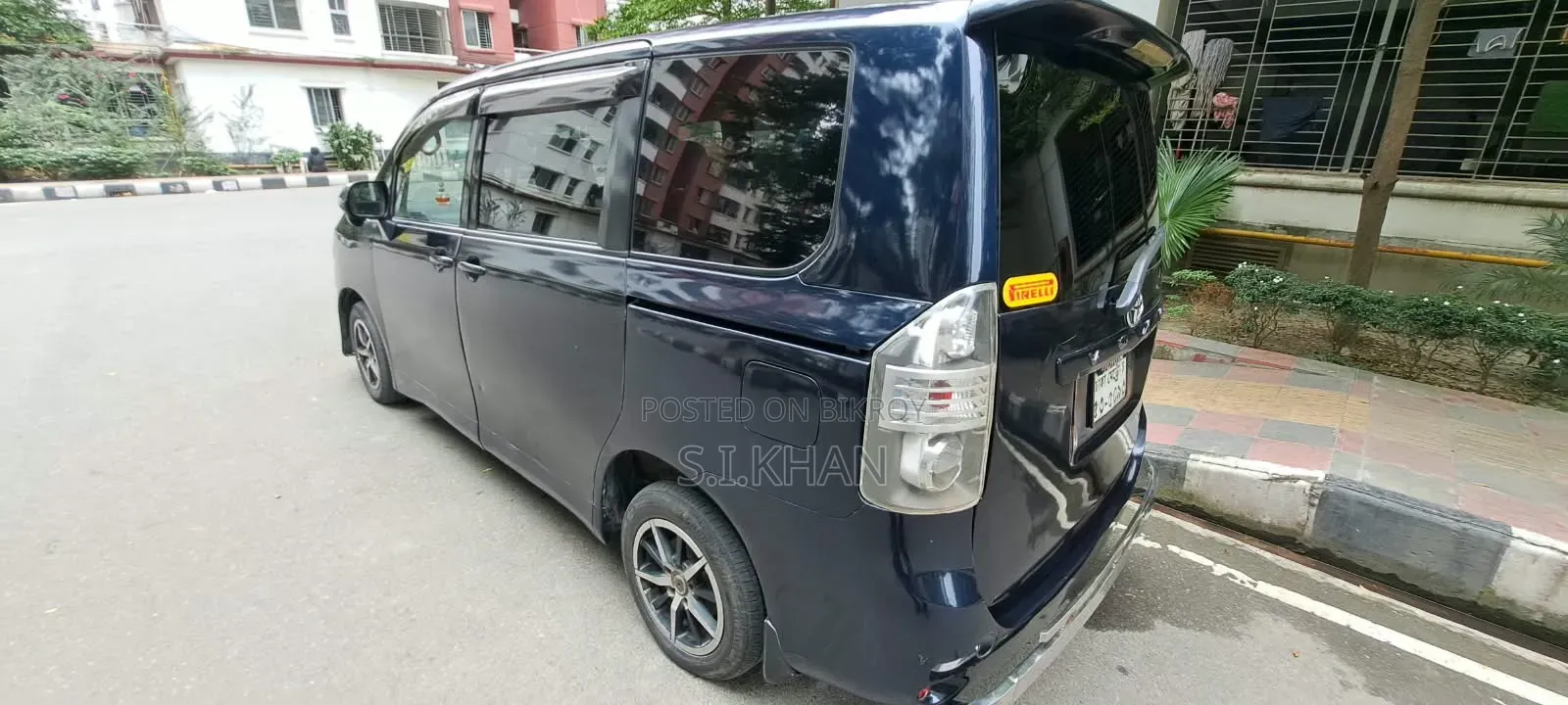 Toyota Voxy X 2WD 8-Seater 2007 Blue