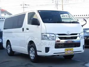 Toyota HiAce 2021 White