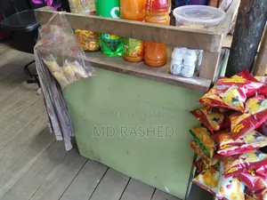 This table will be sold, length 5.5 feet, width 3 feet