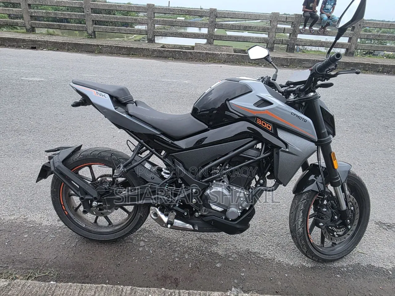 CFMoto 300NK 2025 Black