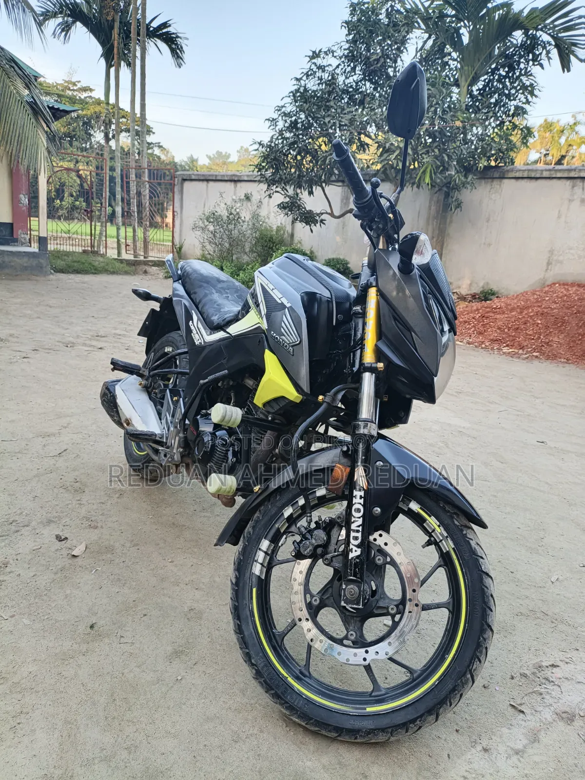 Honda Hornet 2020