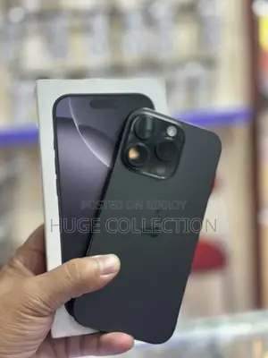 অ্যাপল আইফোন ১৬ প্রো ২৫৬ জিবি ব্ল্যাক