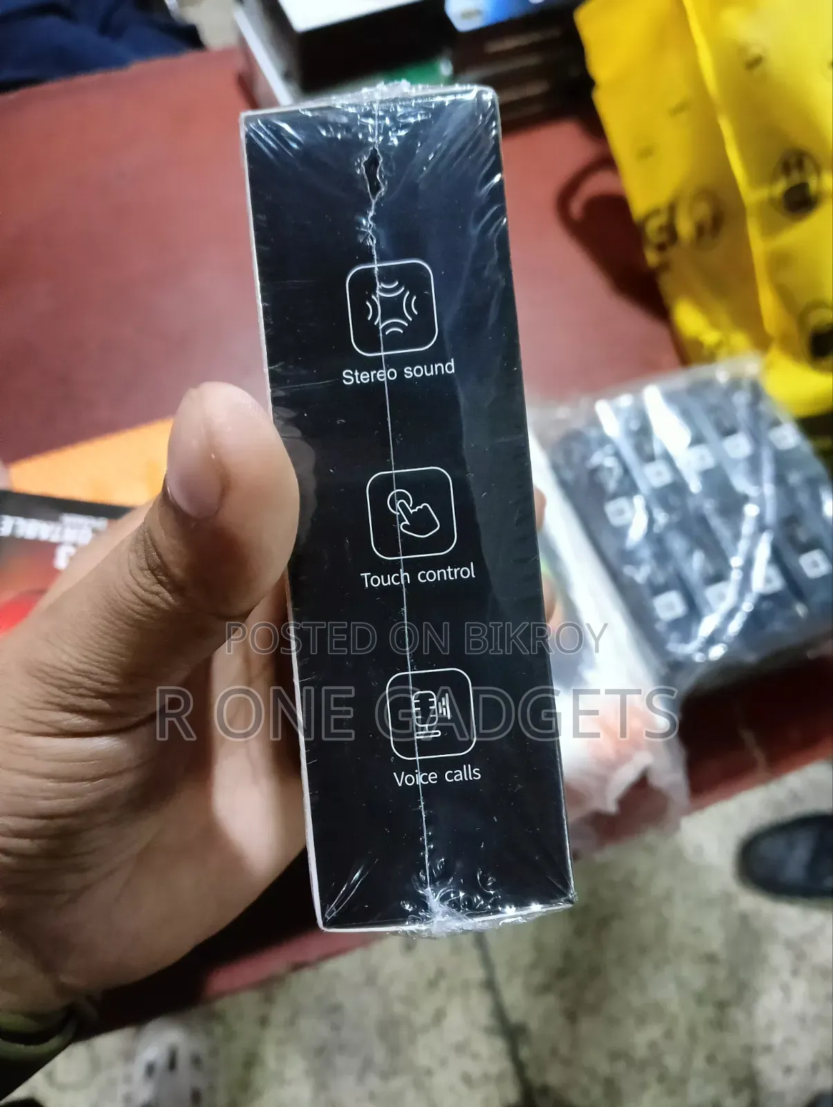 B 72 B Wireless Bluetooth Headphones With Powerbank