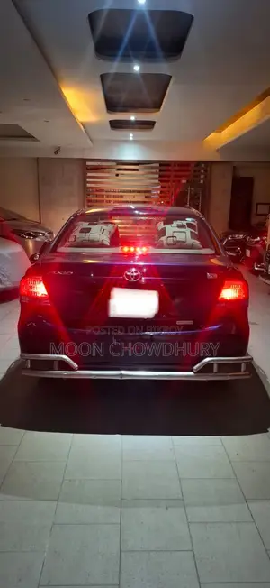 টয়োটা অ্যাক্সিও ২০০৯ নীল