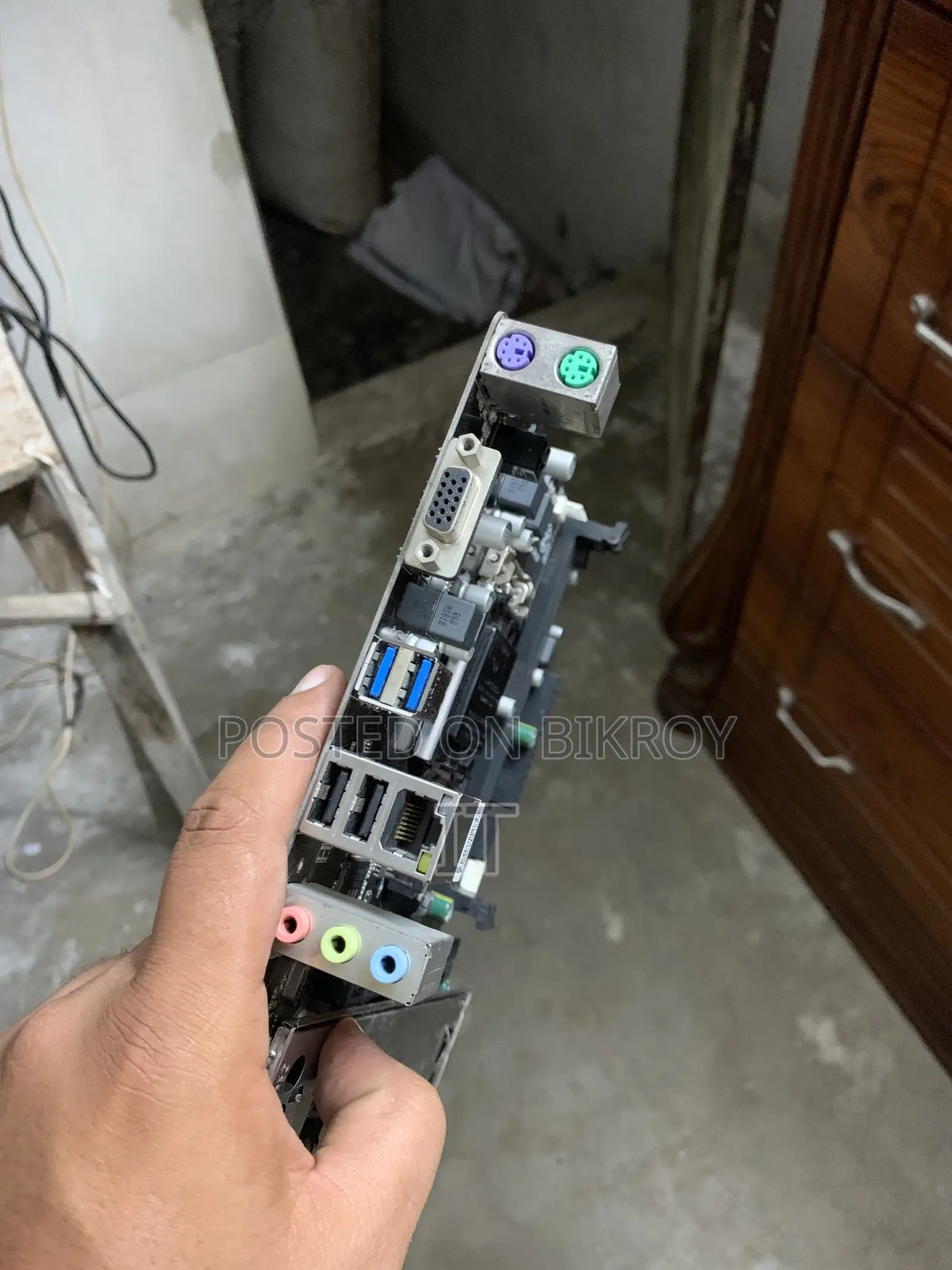 গিগাবাইট এইচ৮১ মাদারবোর্ড