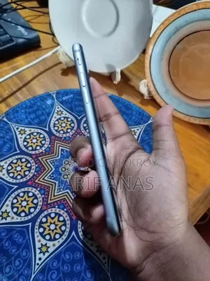 Apple iPhone 6s 32 GB White