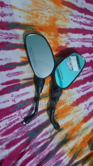Pulser 150 Looking Glass