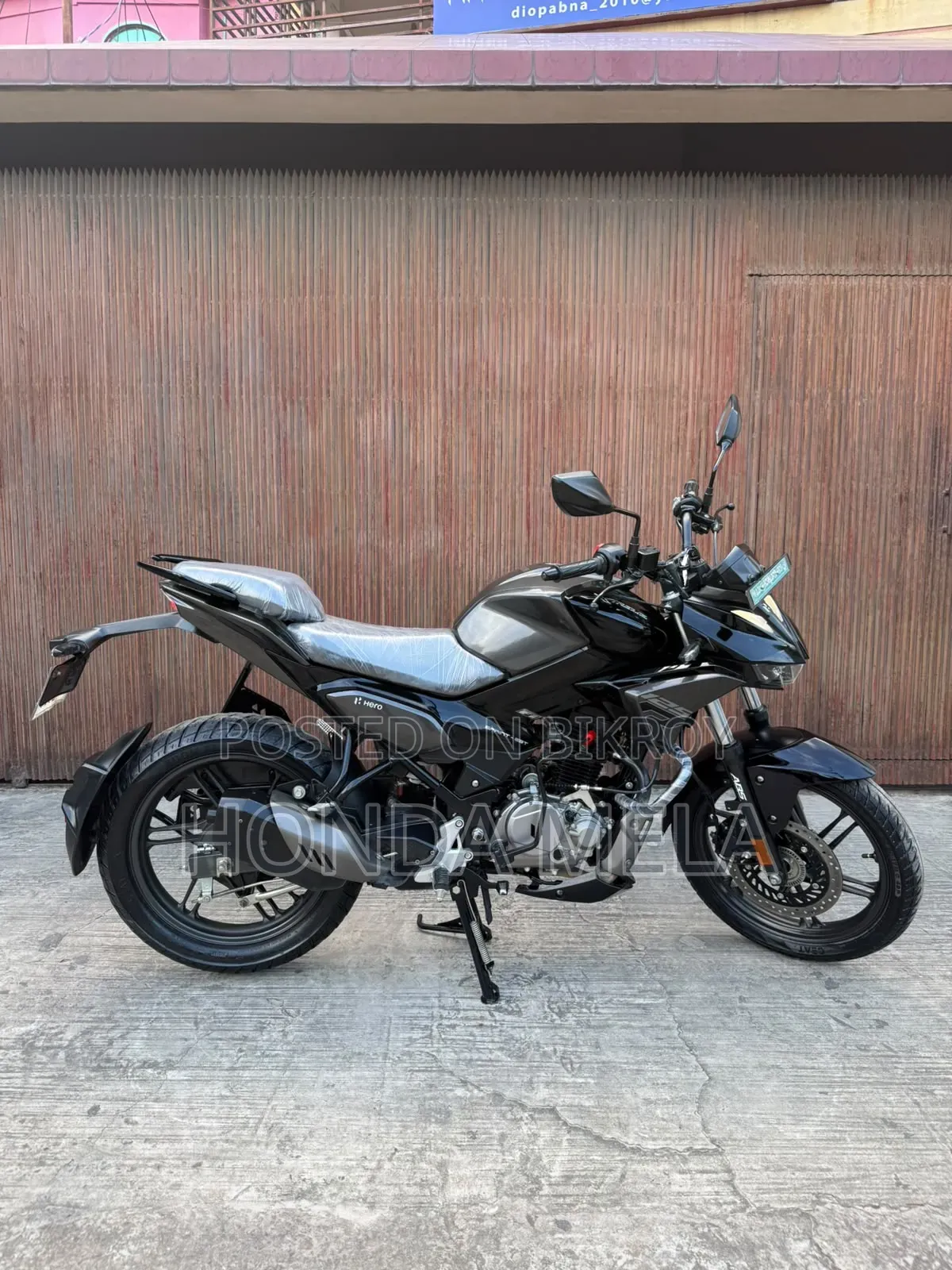 Hero Xtreme 125R 2025 Black