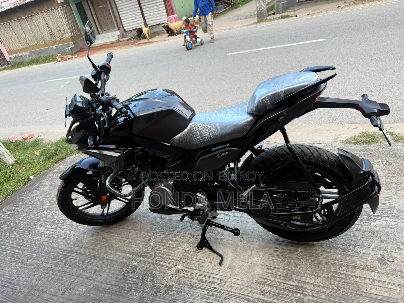 Hero Xtreme 125R 2025 Black