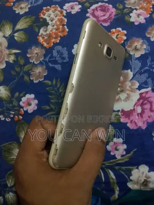 Samsung Galaxy J7 Nxt 16 GB Gold