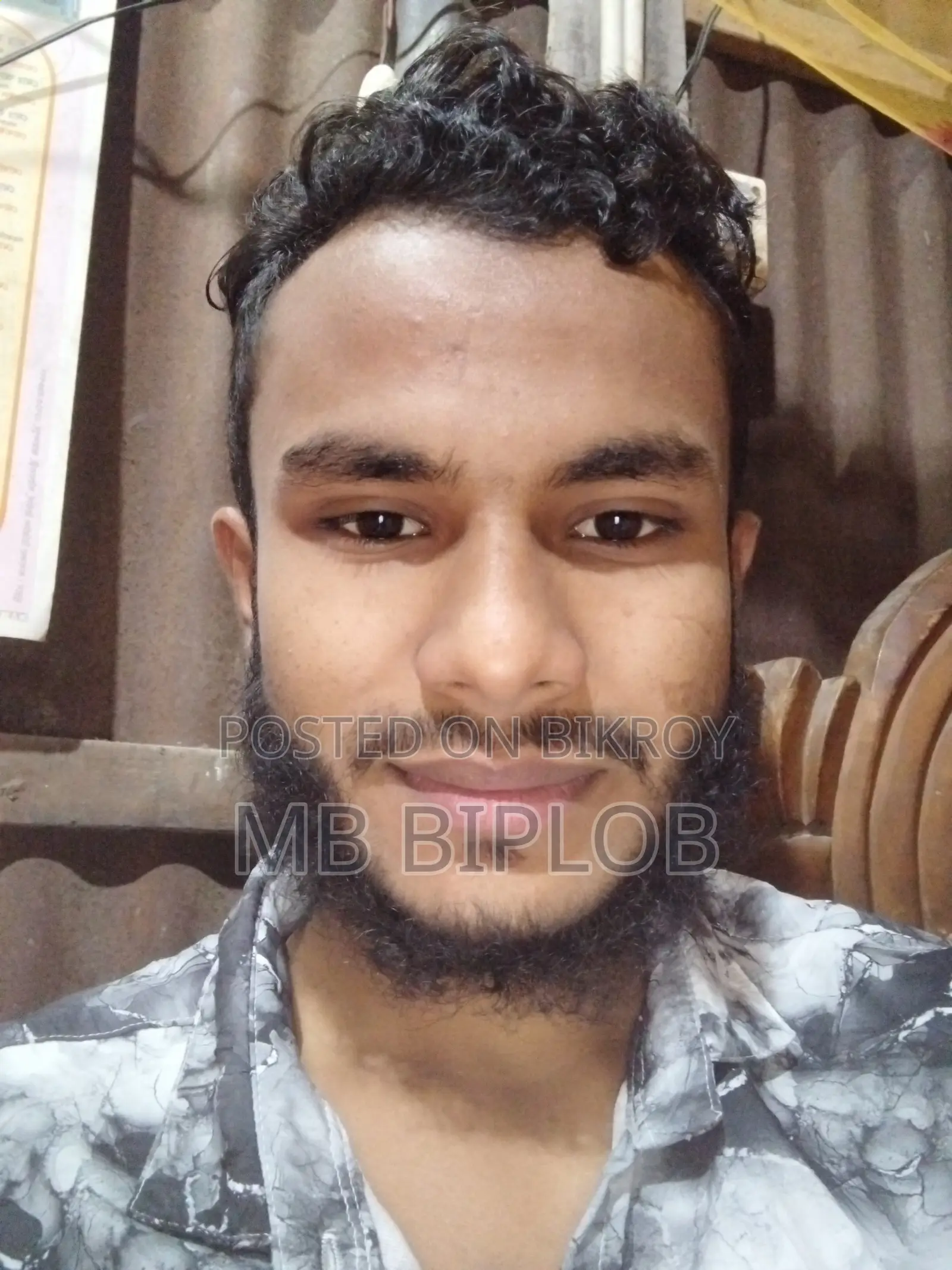 শো রুম কন্ট্রোলার।