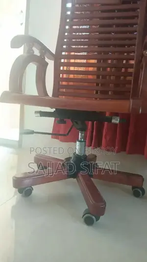 Official Table Chair Urgent Sell