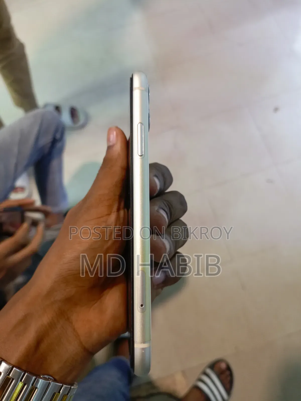 Apple iPhone 11 64 GB White