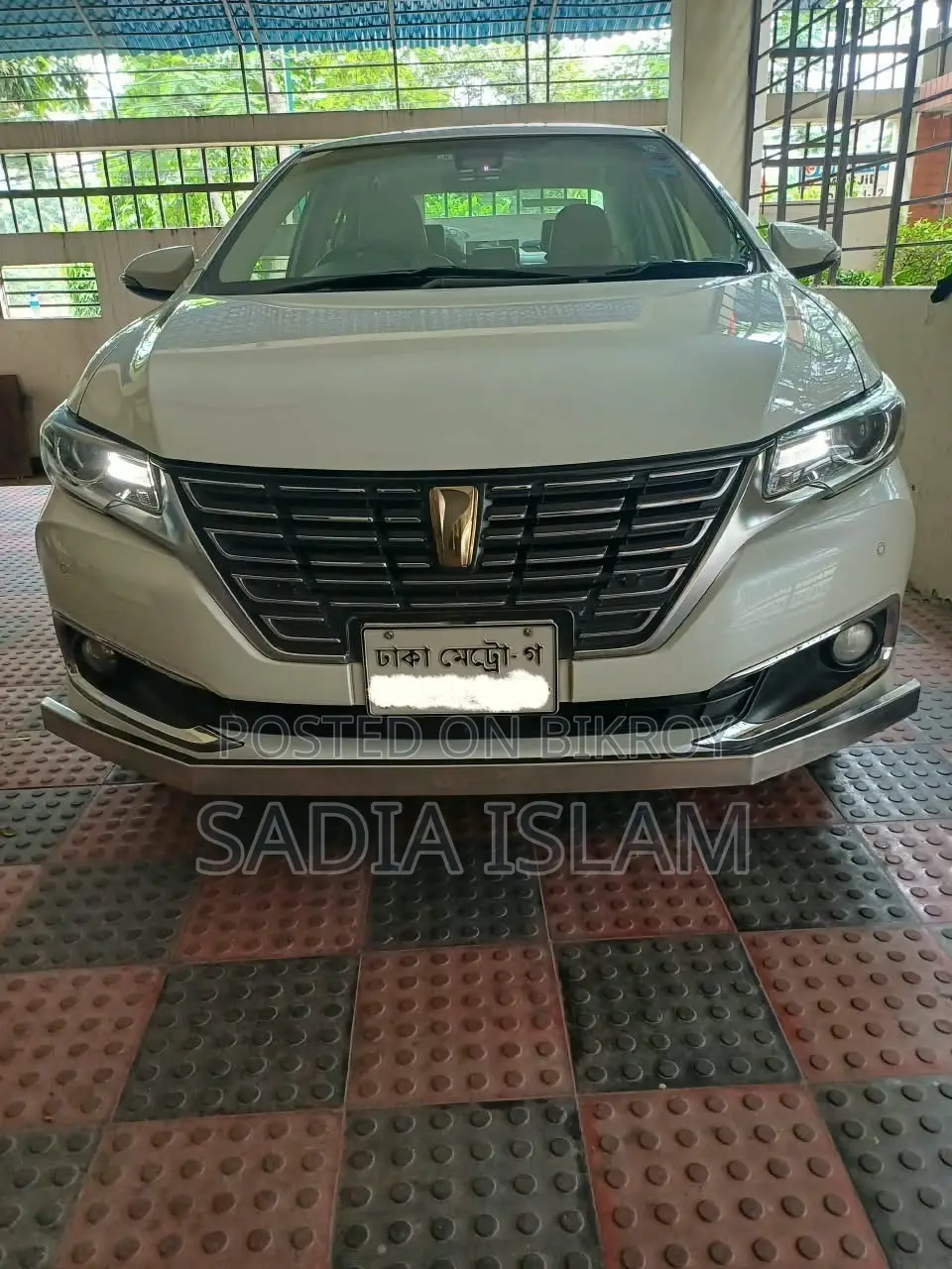 টয়োটা প্রমিও ১.৫ ফ্রন্ট-হুইল ড্রাইভ ২০১৭ পার্ল