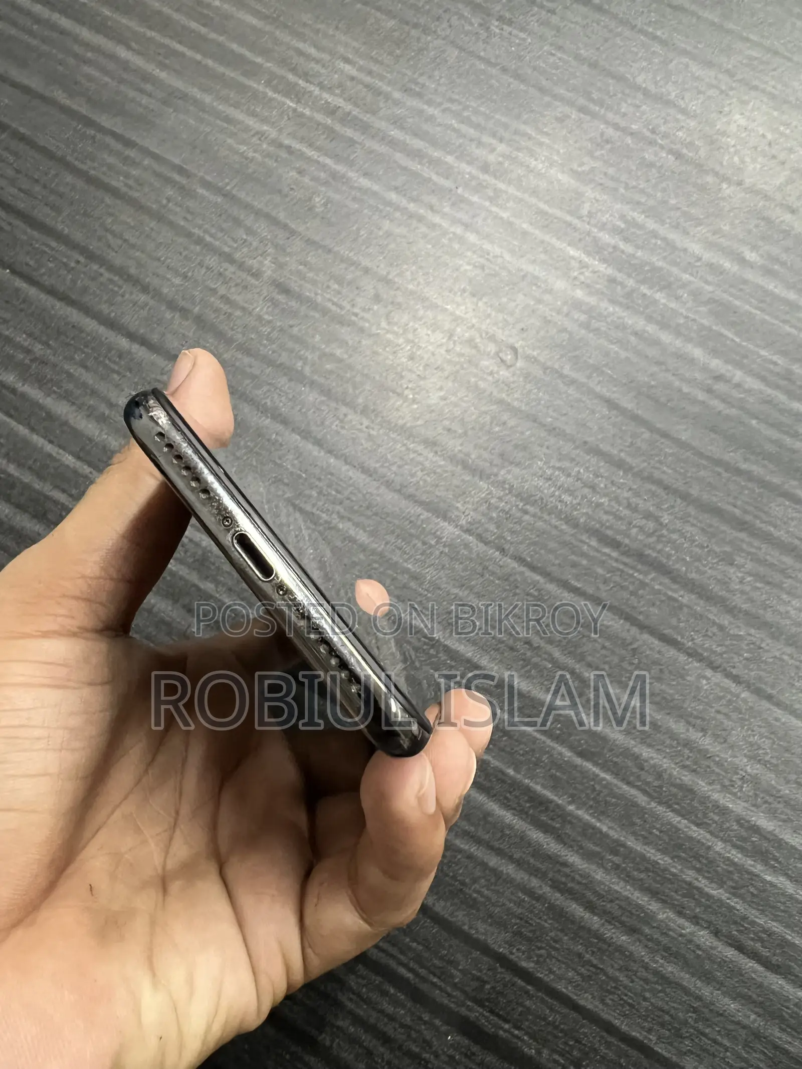 অ্যাপল আইফোন এক্সএস ৬৪ জিবি ব্ল্যাক