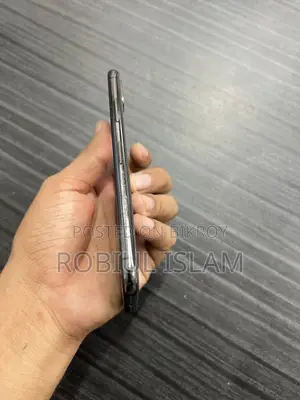 অ্যাপল আইফোন এক্সএস ৬৪ জিবি ব্ল্যাক