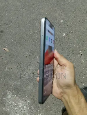 Infinix Smart 9 64 GB Silver