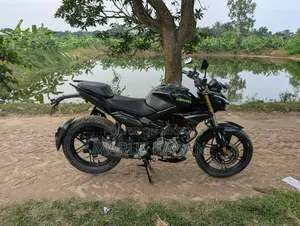 Hero Xtreme 125R 2026 Black