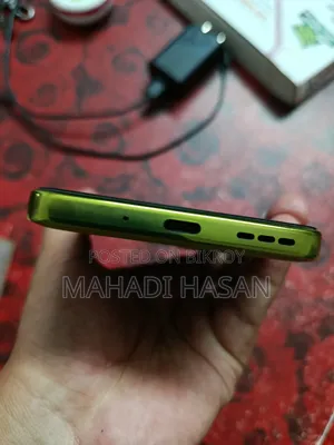 Motorola Moto G86 Power 128 GB Yellow